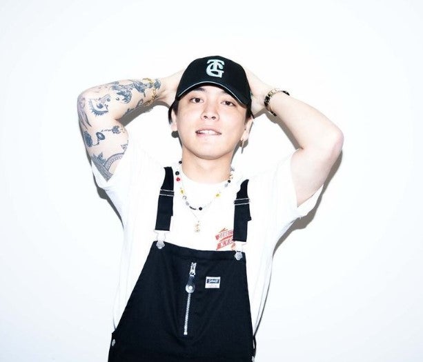 優里がララアリーナで撮ってもらったお気に入りの服の写真を公開！