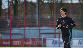 怪我で長期離脱中の伊藤洋輝 ピッチ上でのトレーニングに復帰か