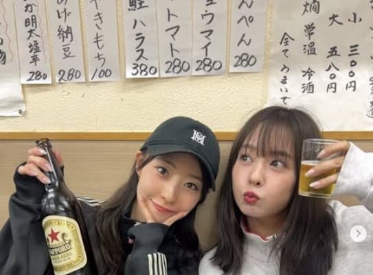 藤江れいなが山田菜々とのツーショットを投稿