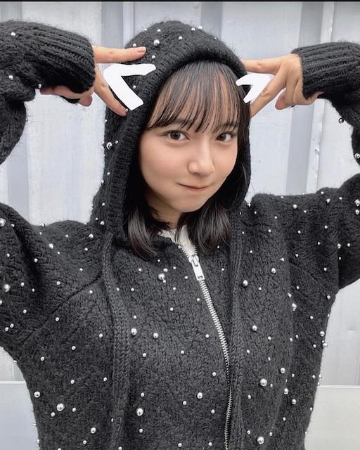 山之内すずのモコモコニットパーカーが可愛すぎると話題に お気に入りブランドを紹介！