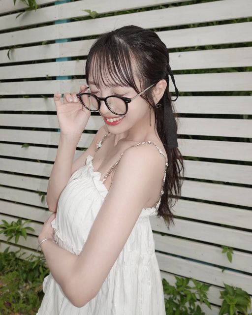 おとなのお姉さん感満載！？AKB48・向井地美音の純白コーデに悩殺されるファン続出！