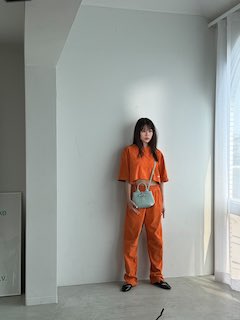 超人気女優 ”激レア”ヘソ出しショットに大興奮 31歳とは思えぬ姿にファン驚愕