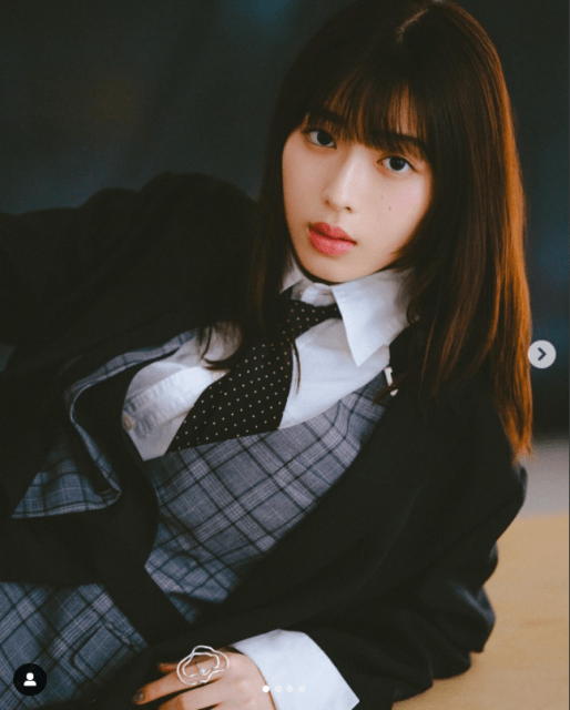 白石聖「ジャケット×ネクタイ」のボーイッシュスタイルが可愛すぎる！