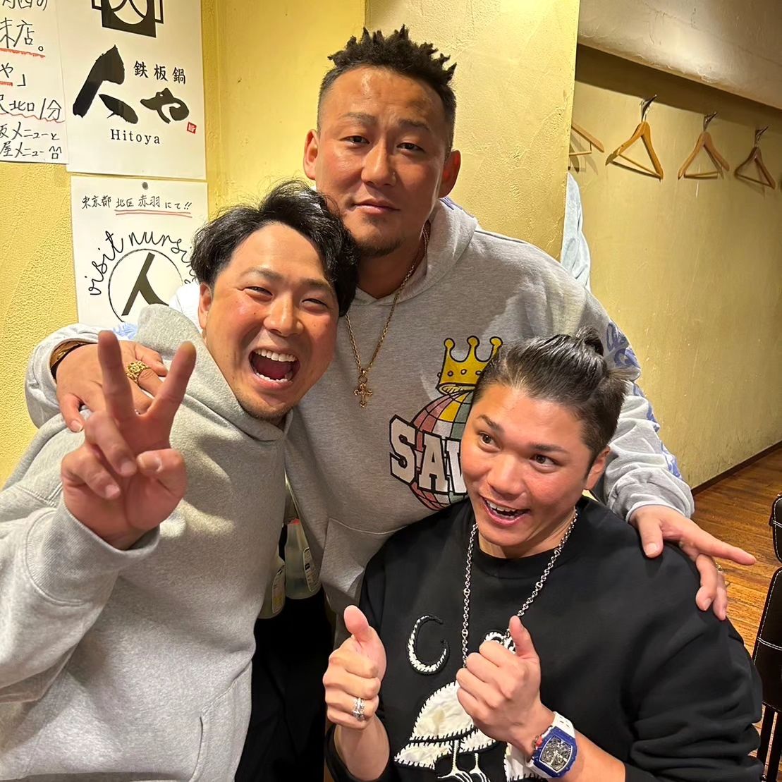 巨人・坂本勇人が中田翔らとの集合ショット公開📸「翔ちゃんかっちゃんお疲れ😉」