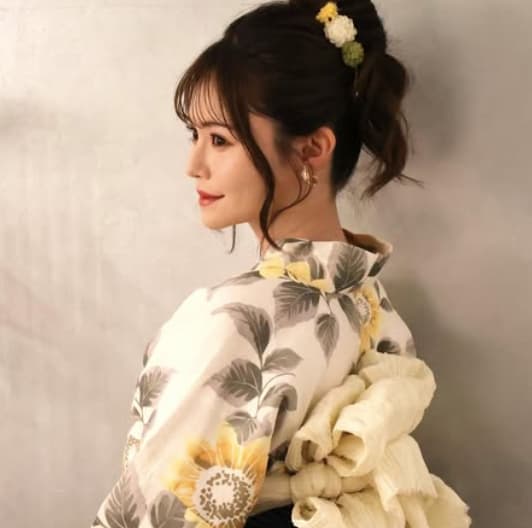 元AKB48・込山榛香がソロイベントで着用した浴衣姿にファン悶絶