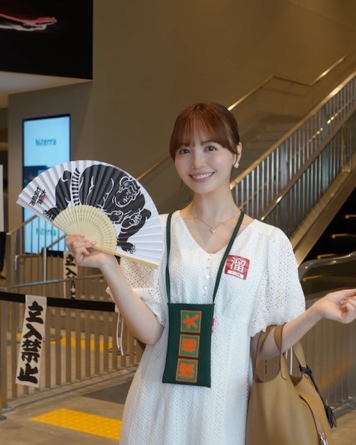 山根千佳、大相撲名古屋場所を特等席で観戦！終盤戦の激戦に興奮