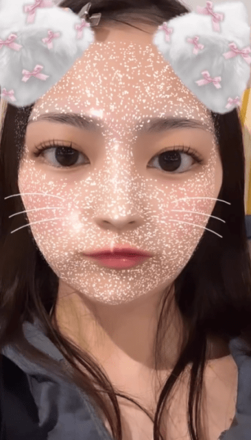 「にゃは〜おは〜」人気アイドル、ファンへの朝の挨拶は可愛すぎるネコちゃん!?