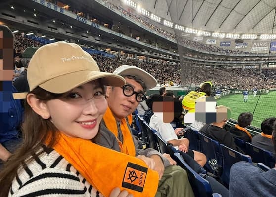 「◯◯さんに誘ってもらい…」小嶋陽菜、あの人気芸人と野球を観戦！