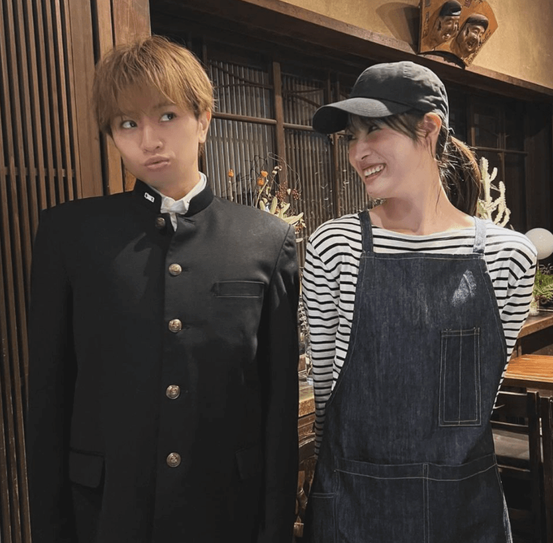 中島健人の貴重な茶髪・学ラン姿公開でファン悶絶💕