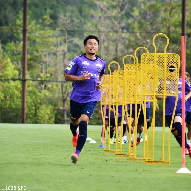 「勝利へ繋がる汗と一歩」藤枝戦へ、サンフレッチェ広島が仕上げる“紫の猛走”