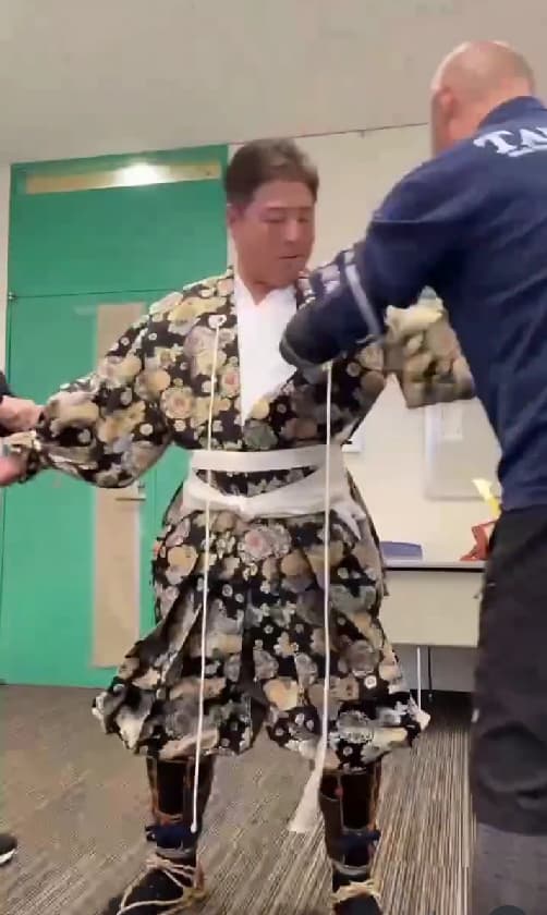 元プロ野球選手・真中満、那須与一モチーフの甲冑姿に「似合ってます！」「かっこいい」の声