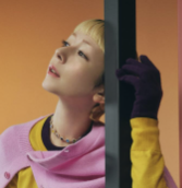 木村カエラ、Tabioコラボ第10弾ビジュアル公開！ファッションアイコンとして魅力全開