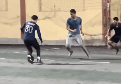 動きも顔もメッシにそっくりの彼はいったい何者！？