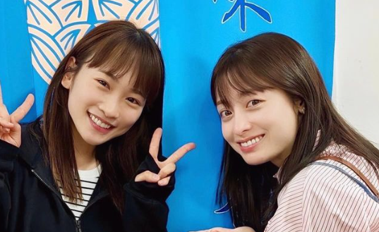 川栄李奈と橋本環奈の最強２Sが話題に「二人ともかわいくて癒される」