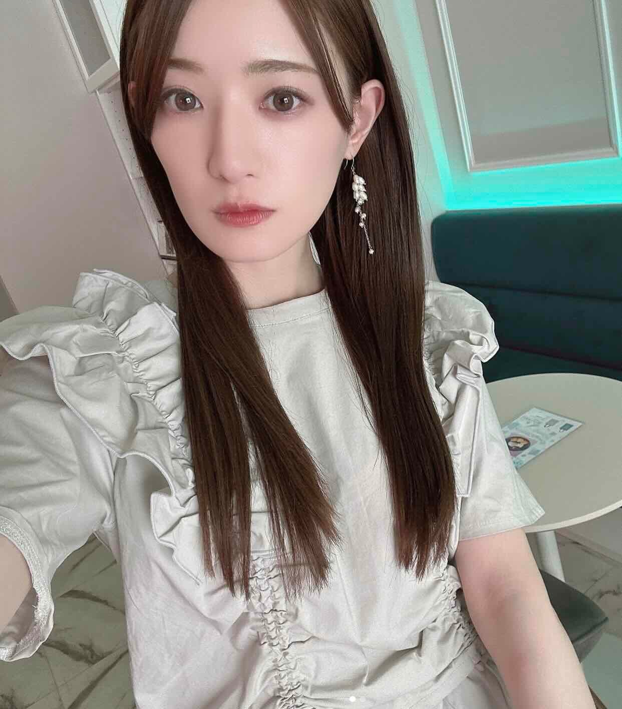 元乃木坂46 中田花奈が可愛すぎるドアップショットを披露！