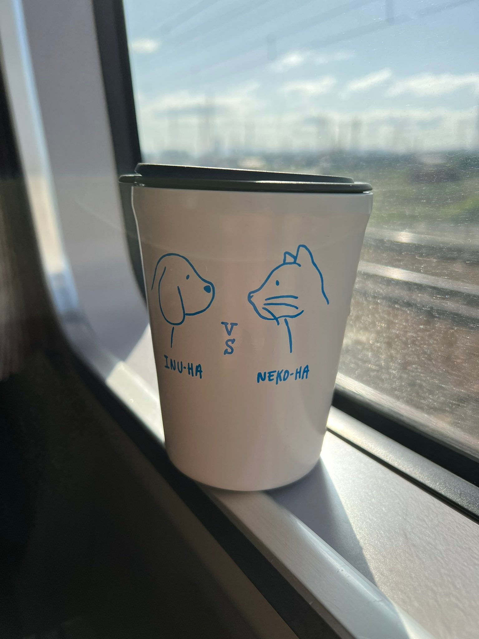 イヌ派❓ネコ派❓織田信成さんの答えにSNSの反応は…🐶🐈