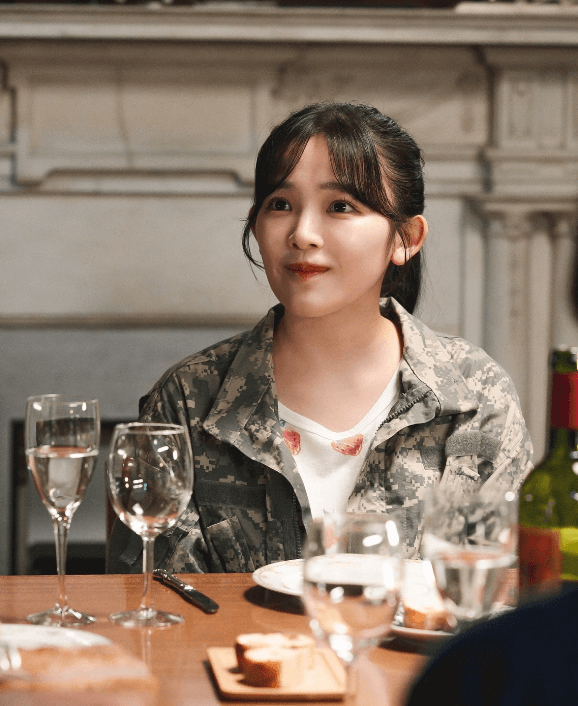 女優・天木じゅん「ベイビーわるきゅーれ エブリデイ！」5話を語り、貴重な関連フォトも公開！