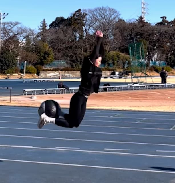 『これできる？？』大久保光、ソフトメディシンボールで究極の足技トレーニング