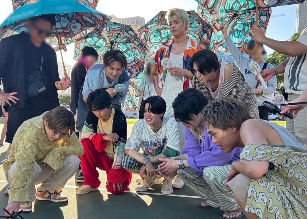 タイムレスがハワイでの未公開オフショットをアップ！「みんなハワイに浮かれてて可愛い」とファン興奮