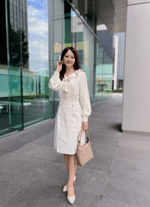 「美魔女オーラ満点」インフルエンサーの森雅子、“街角スナップ”ショットの公開でファンを釘付けに！