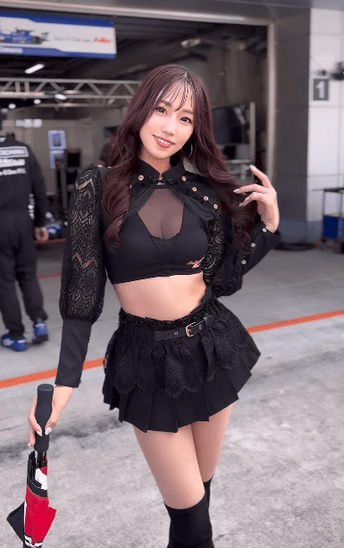 「もう一度夏コス着れて良かった」人気レースクイーン・霧島聖子、極上スタイルムービー披露でファンとろける