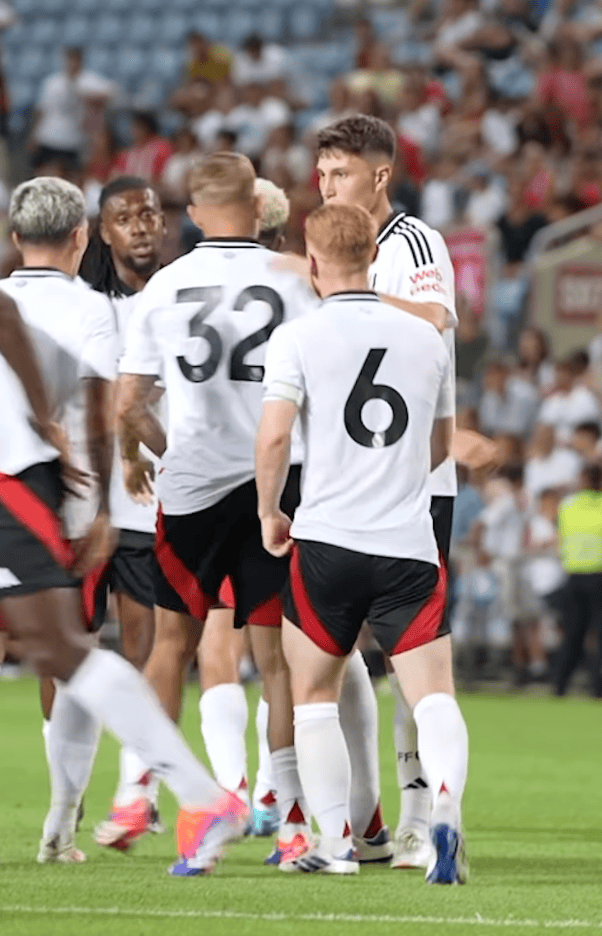 アーセナルから移籍のスミス・ロウがさっそく新天地で結果を残す！