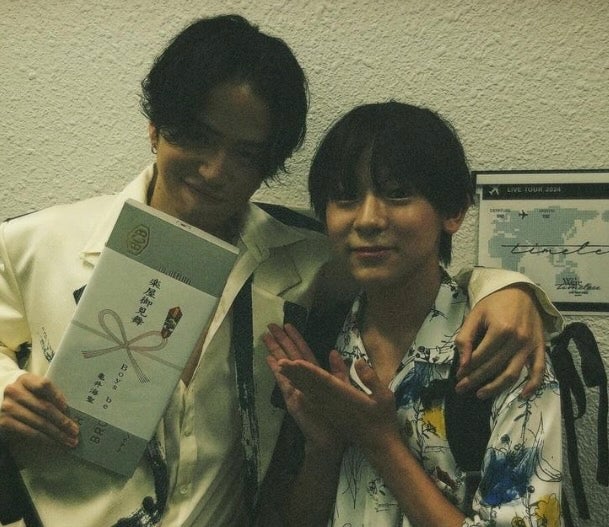 「微笑ましすぎる空間..」菊池風磨が後輩との2Sを公開しファン歓喜