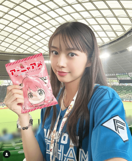 あの人気アイドル、マァーニャ「ひとりさみしくてれびをみてます」