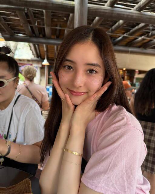 新木優子、フロリダディズニーでキラキラスマイル♡自然体ショットが可愛すぎ！