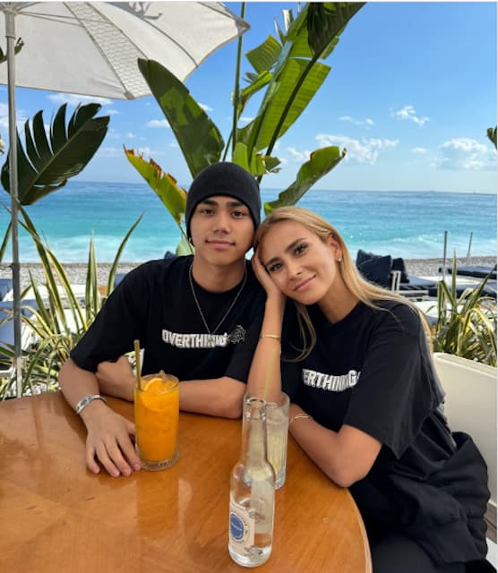 MALIA.の非日常スタイル