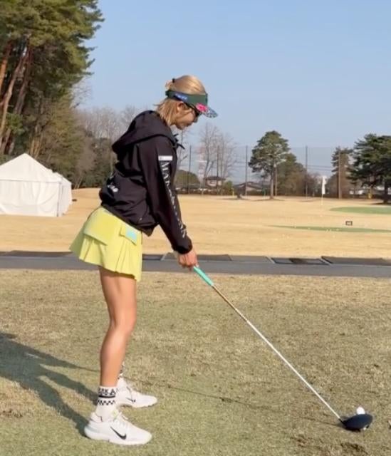 プロゴルファー金田久美子、「感情のアップダウン減らしたい」練習中も本気モードで挑む！