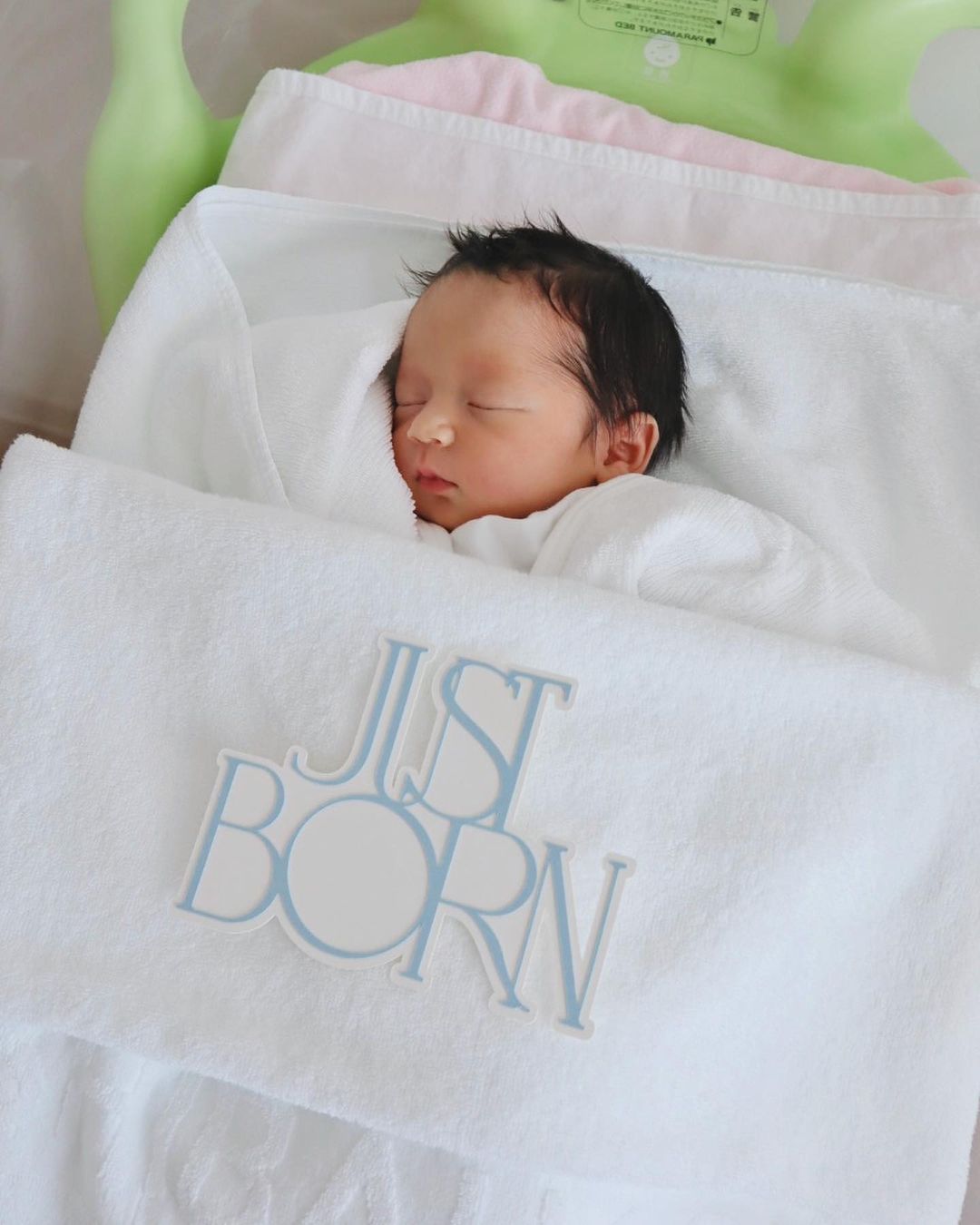 「奇跡の連続！」美人モデルが第一子の出産を喜びいっぱいに報告