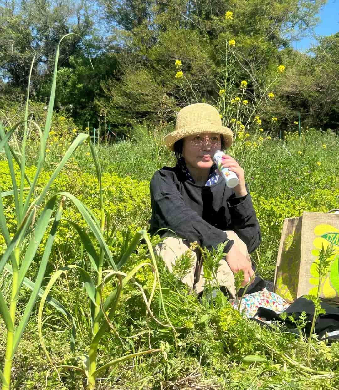 杉田かおる、自然農を満喫する様子を公開　「癒される」とファンの声続出