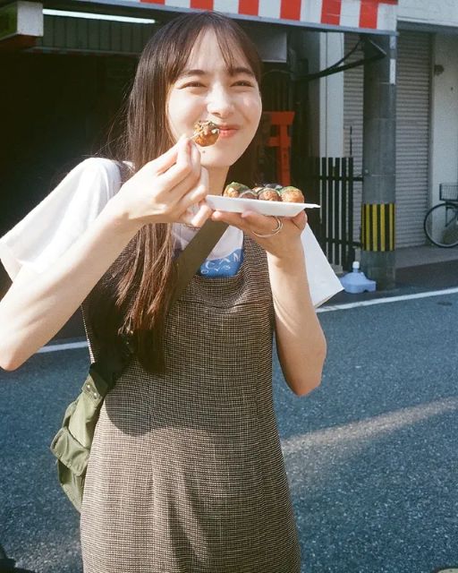 井桁弘恵、2nd写真集オフショで見せた