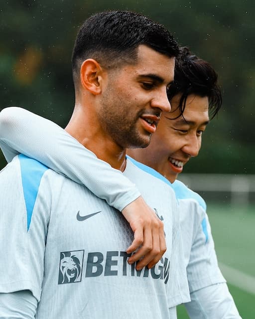 チームの中心である2選手の写真がカッコ良すぎると話題…！