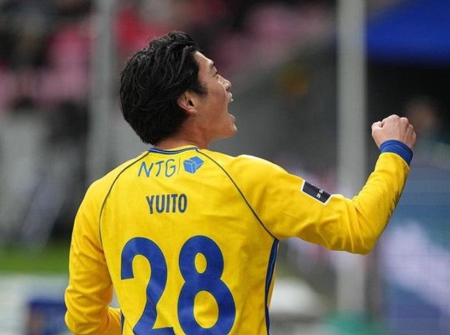 ブレンビー鈴木唯人が2ゴール！チームは首位相手に5発大勝