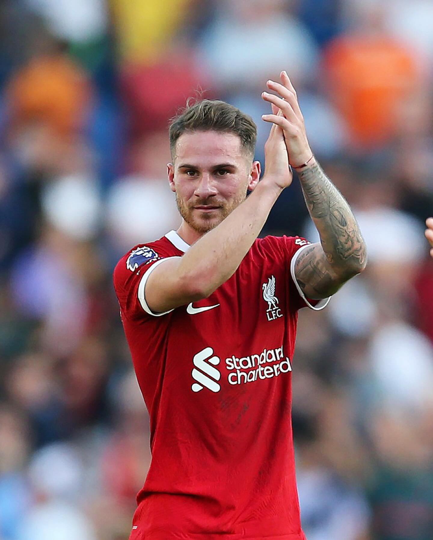 マクアリスターが古巣ブライトンと対決👀試合後にはサポーターから拍手で迎えられる👏✨