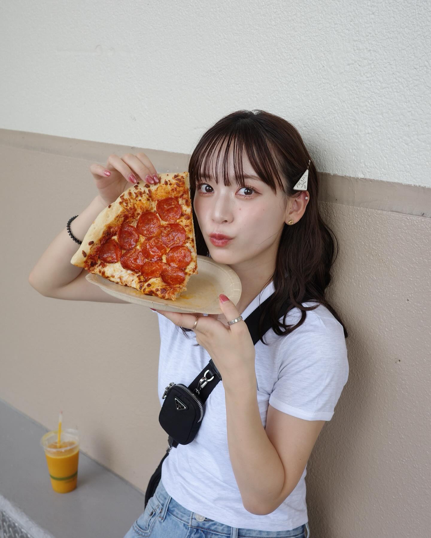 「顔小さすぎない？！」サッカー日本代表の美人妻の可愛すぎる投稿にファン悶絶