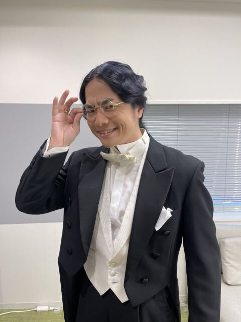 「音楽家みたい」大人気男性声優のタキシード姿に惚れ惚れしちゃう
