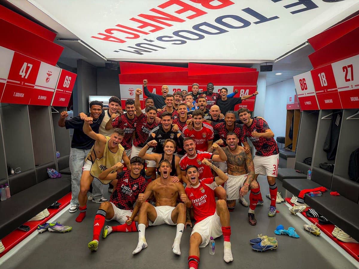 オタメンディ、CL本戦進出を喜ぶ投稿「ベンフィキスタの支えに感謝」