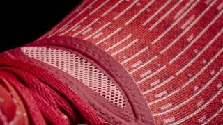 アディダス、女性のためのランニングシューズ「ピュアブースト X」秋冬モデル発表