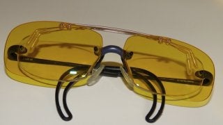 【津々見友彦の6輪生活】メガネ愛用者のお手軽サングラス…カーメイト「メニラクV」