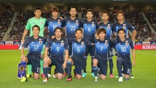 サッカー日本代表チーム、auとサポーティングカンパニー契約