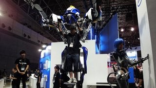 東京ゲームショウ…ロボットに搭乗してフィギュアヘッズを疑似体験
