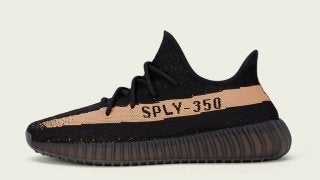 アディダス オリジナルス、ブラックをベースにした「YEEZY BOOST 350 V2」世界同時発売