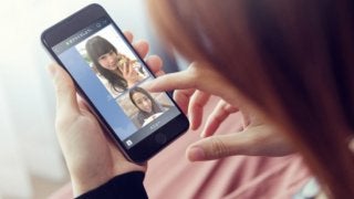 富士フイルム、LINEでプリント注文できるサービス開始