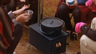 アウトドア用薪ストーブセット「はじめてのまきちゃん」予約開始