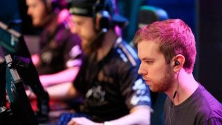 eスポーツで活躍できるプロゲーマー育成学科「e-sportsワールド」開設