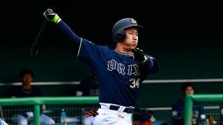 オリックス紅白戦で「4番候補」2人が存在感　吉田正が2安打、T-岡田は2打点