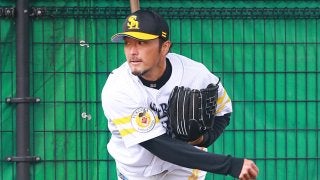 ソフトB中継ぎの一角へ、33歳寺原が存在感　内容不満も無失点投球続く